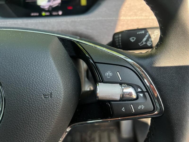 SKODA ENYAQ IV ENYAQ IV 60 NAV LODGE 5d 177 BHP 1 OWNER FROM NEW|FULL SKODA HISTORY - U10226