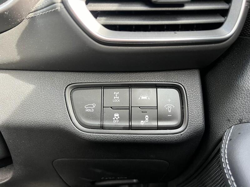 HYUNDAI SANTA FE SANTA FE 2.2 CRDI PREMIUM SE 5d 197 BHP 1 OWNER|FULL HYUNDAI HISTORY - U10228
