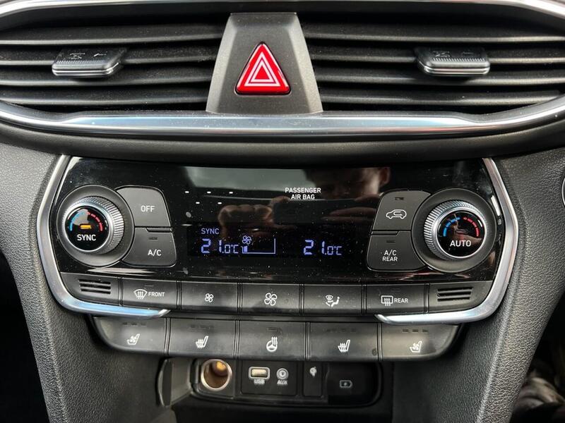 HYUNDAI SANTA FE SANTA FE 2.2 CRDI PREMIUM SE 5d 197 BHP 1 OWNER|FULL HYUNDAI HISTORY - U10228