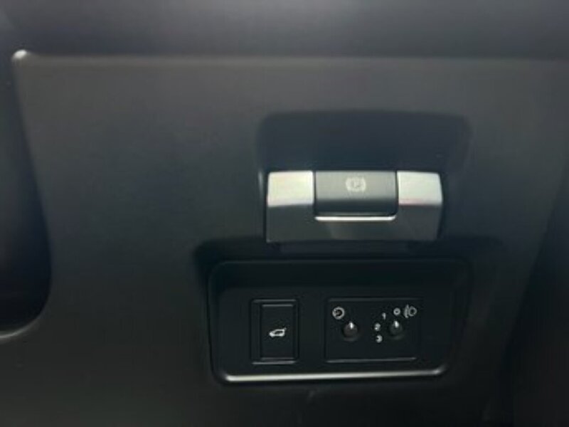 Land Rover RANGE ROVER EVOQUE RANGE ROVER EVOQUE 2.0 STANDARD MHEV 5d 148 BHP 1 OWNER FROM NEW|FULL LR HISTORY - U10238