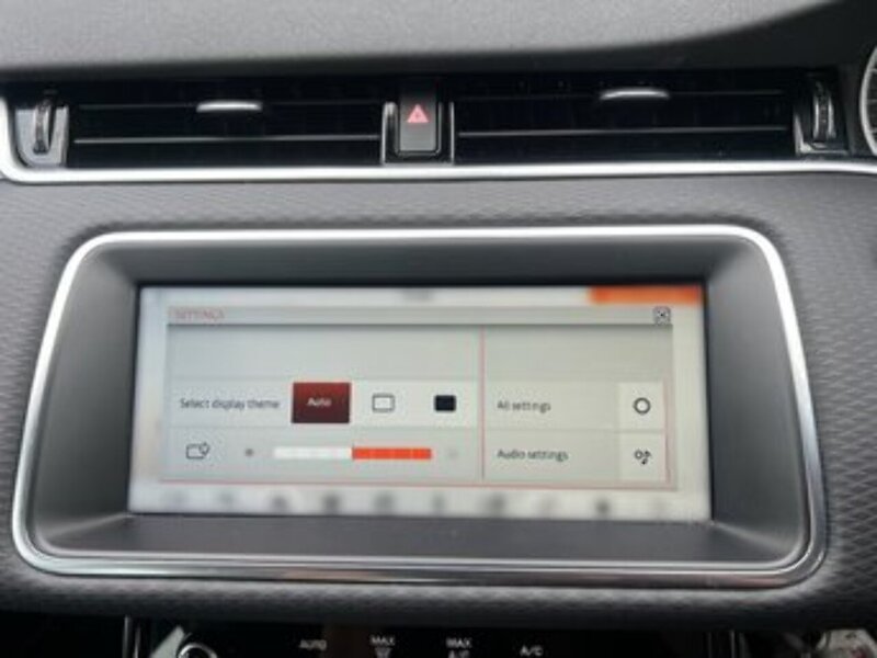 Land Rover RANGE ROVER EVOQUE RANGE ROVER EVOQUE 2.0 STANDARD MHEV 5d 148 BHP 1 OWNER FROM NEW|FULL LR HISTORY - U10238