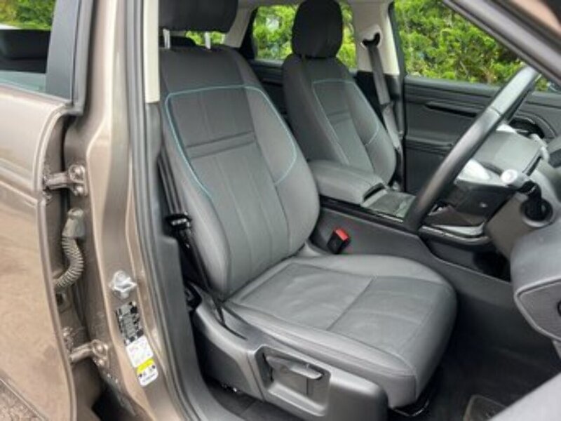 Land Rover RANGE ROVER EVOQUE RANGE ROVER EVOQUE 2.0 STANDARD MHEV 5d 148 BHP 1 OWNER FROM NEW|FULL LR HISTORY - U10238