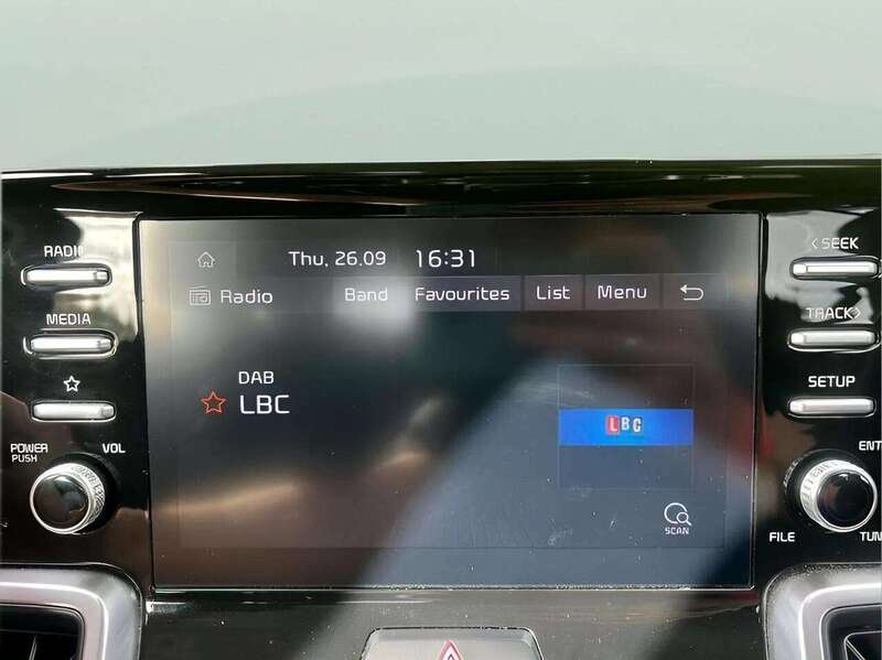 KIA SORENTO SORENTO 1.6 2 PHEV 5d 261 BHP 1 OWNER FROM NEW|VAT QUALIFYING Estate Automatic Hybrid Estate - U10243