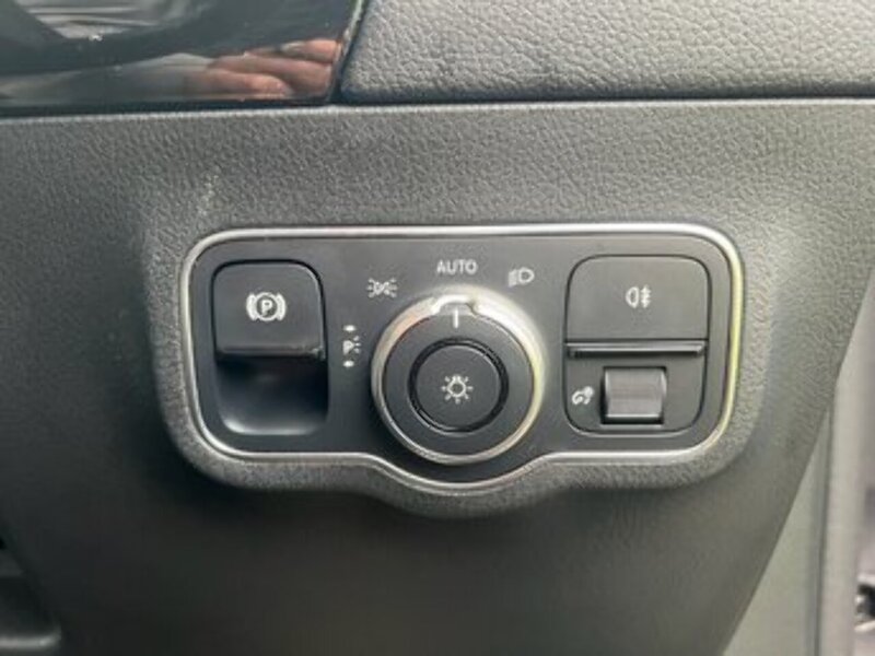 Mercedes-Benz B-CLASS B-CLASS 2.0 B 180 D SPORT EXECUTIVE 5d 114 BHP 1 OWNER FROM NEW|RCAM|H/SEATS|APPLE - U10253