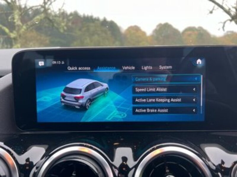 Mercedes-Benz B-CLASS B-CLASS 2.0 B 180 D SPORT EXECUTIVE 5d 114 BHP 1 OWNER FROM NEW|RCAM|H/SEATS|APPLE - U10253