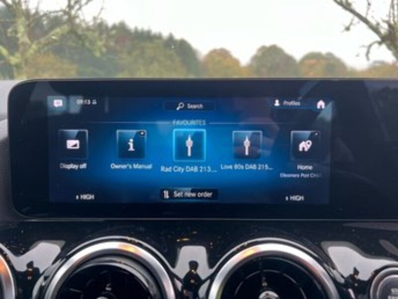 Mercedes-Benz B-CLASS B-CLASS 2.0 B 180 D SPORT EXECUTIVE 5d 114 BHP 1 OWNER FROM NEW|RCAM|H/SEATS|APPLE - U10253