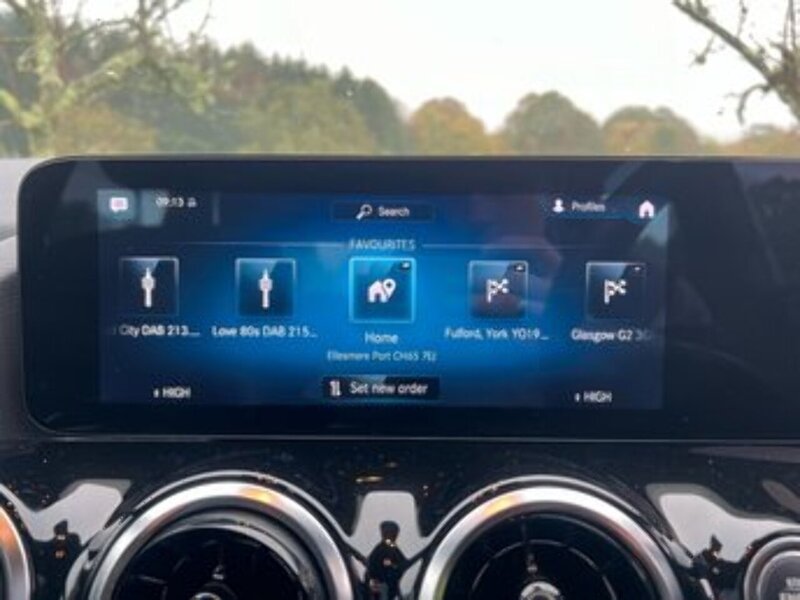 Mercedes-Benz B-CLASS B-CLASS 2.0 B 180 D SPORT EXECUTIVE 5d 114 BHP 1 OWNER FROM NEW|RCAM|H/SEATS|APPLE - U10253