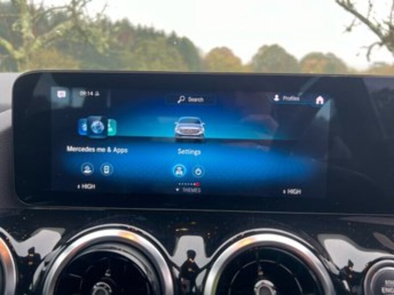 Mercedes-Benz B-CLASS B-CLASS 2.0 B 180 D SPORT EXECUTIVE 5d 114 BHP 1 OWNER FROM NEW|RCAM|H/SEATS|APPLE - U10253