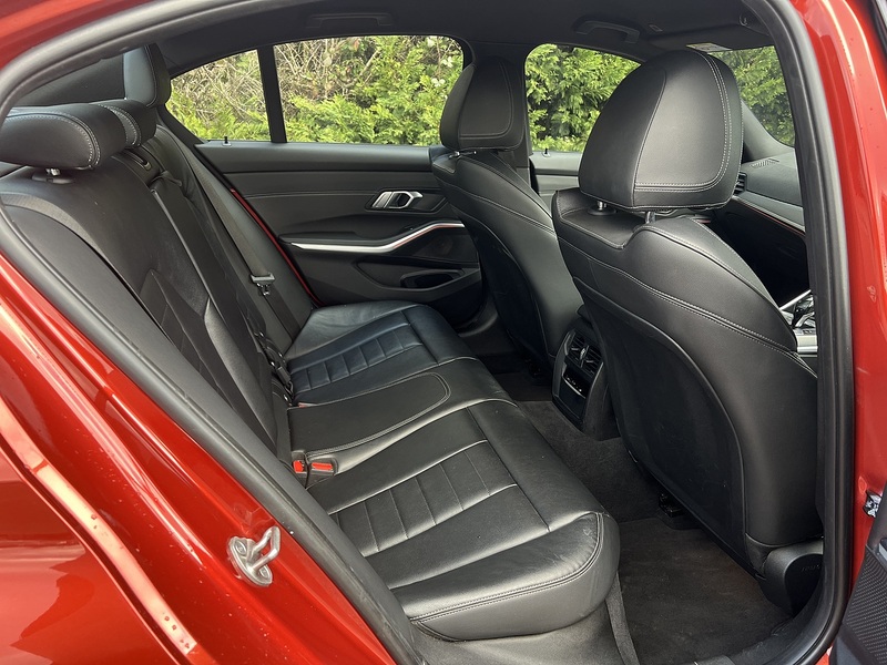 BMW 3 SERIES 3 SERIES 2.0 330E M SPORT PHEV 4d 289 BHP 1 OWNER FROM NEW|R/CAM|H/SEATS|NAV - U10263
