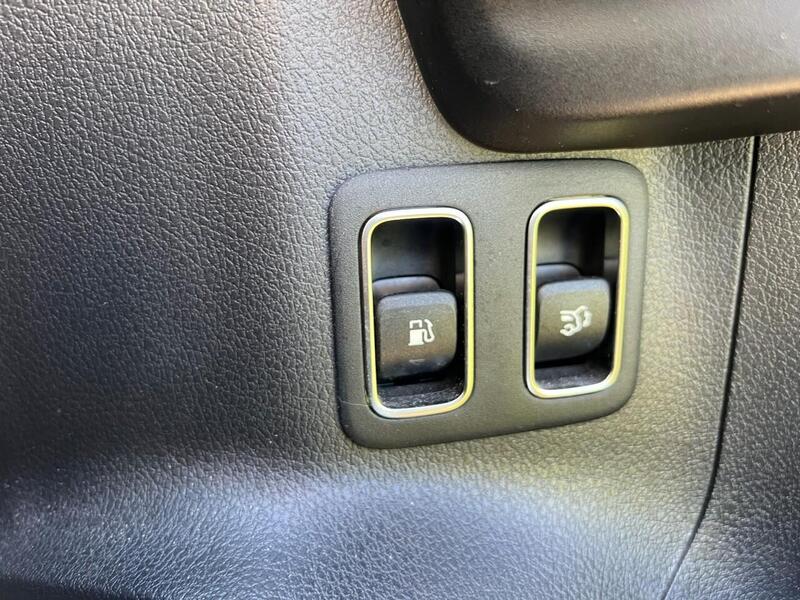 MERCEDES-BENZ B-CLASS B-CLASS 1.3 B 250 E AMG LINE PREMIUM 5d 259 BHP 1 OWNER FROM NEW|SERVICE HISTORY - U10267