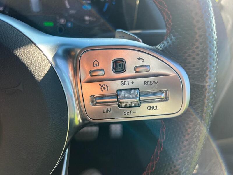 MERCEDES-BENZ B-CLASS B-CLASS 1.3 B 250 E AMG LINE PREMIUM 5d 259 BHP 1 OWNER FROM NEW|SERVICE HISTORY - U10267