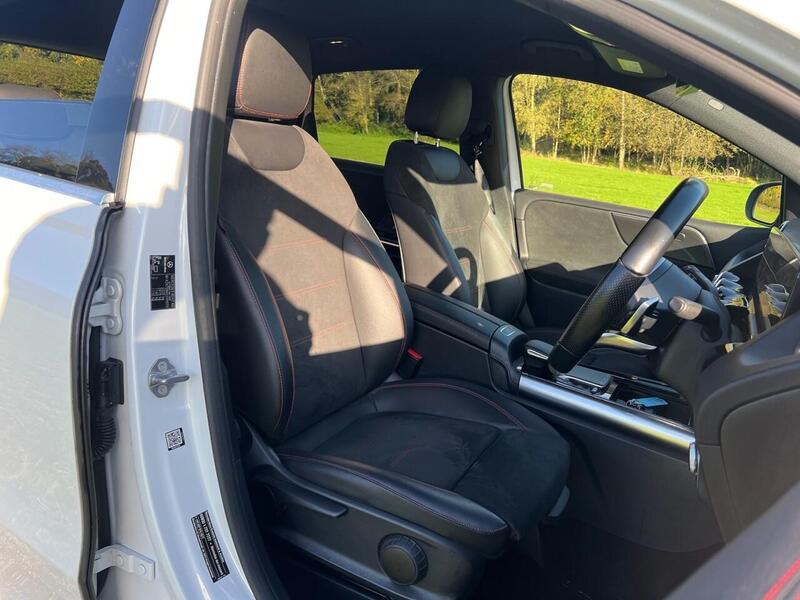 MERCEDES-BENZ B-CLASS B-CLASS 1.3 B 250 E AMG LINE PREMIUM 5d 259 BHP 1 OWNER FROM NEW|SERVICE HISTORY - U10267