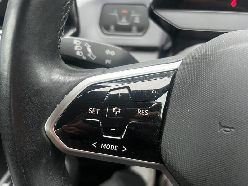 VOLKSWAGEN ID3 ID3 LIFE 5d 202 BHP 1 OWNER FROM NEW|VAT QUALIFYING - U10270