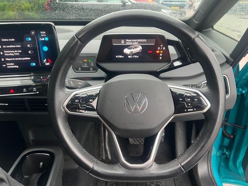 VOLKSWAGEN ID3 ID3 LIFE 5d 202 BHP 1 OWNER FROM NEW|VAT QUALIFYING - U10270