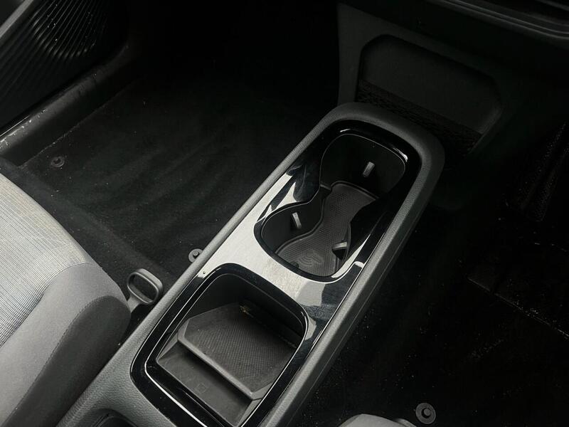 VOLKSWAGEN ID3 ID3 LIFE 5d 202 BHP 1 OWNER FROM NEW|VAT QUALIFYING - U10270