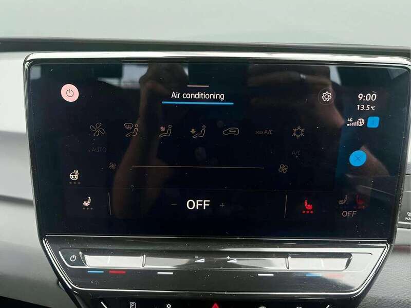 VOLKSWAGEN ID3 ID3 LIFE 5d 202 BHP 1 OWNER FROM NEW|VAT QUALIFYING - U10270