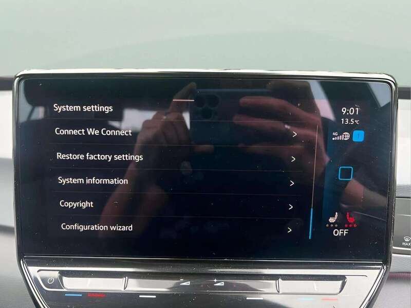 VOLKSWAGEN ID3 ID3 LIFE 5d 202 BHP 1 OWNER FROM NEW|VAT QUALIFYING - U10270