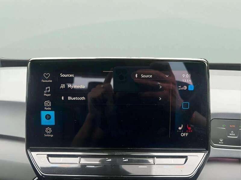 VOLKSWAGEN ID3 ID3 LIFE 5d 202 BHP 1 OWNER FROM NEW|VAT QUALIFYING - U10270