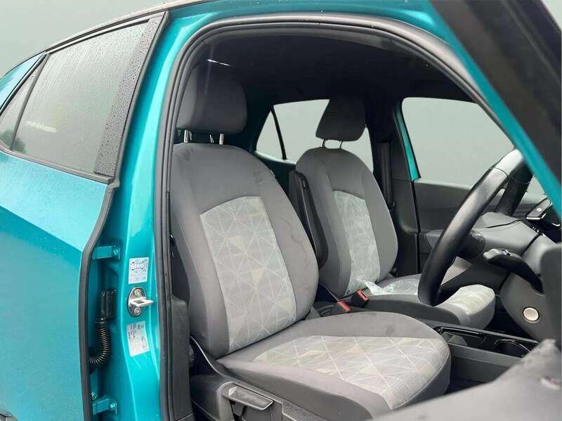 VOLKSWAGEN ID3 ID3 LIFE 5d 202 BHP 1 OWNER FROM NEW|VAT QUALIFYING - U10270