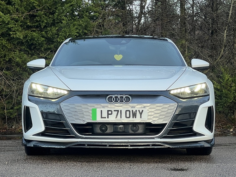 AUDI E-TRON GT E-TRON GT QUATTRO BASE 4d 523 BHP 1 OWNER FROM NEW|VAT QUALIFYING - U10284