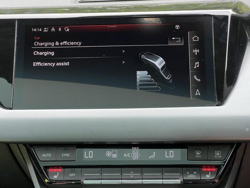 AUDI E-TRON GT E-TRON GT QUATTRO BASE 4d 523 BHP 1 OWNER FROM NEW|VAT QUALIFYING - U10284