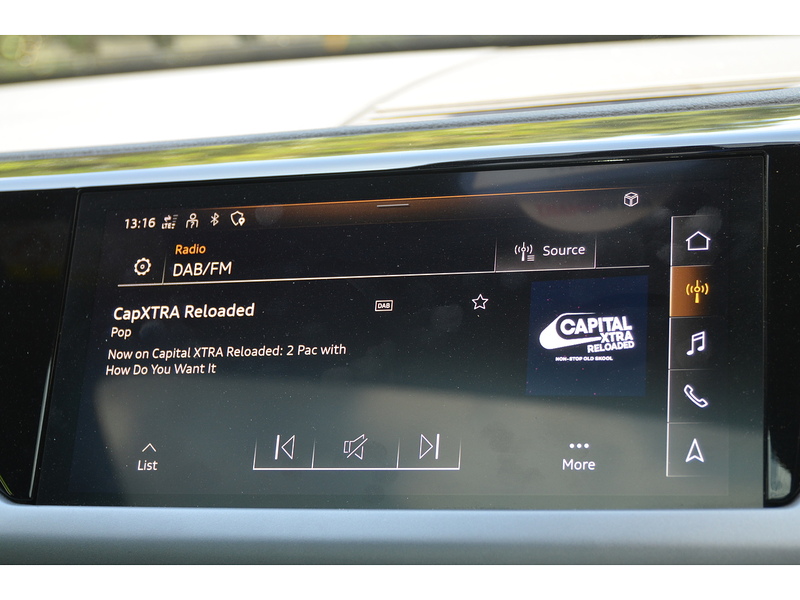 AUDI E-TRON GT E-TRON GT QUATTRO BASE 4d 523 BHP 1 OWNER FROM NEW|VAT QUALIFYING - U10284