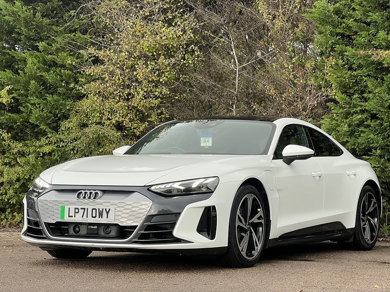 AUDI E-TRON GT E-TRON GT QUATTRO BASE 4d 523 BHP 1 OWNER FROM NEW|VAT QUALIFYING - U10284