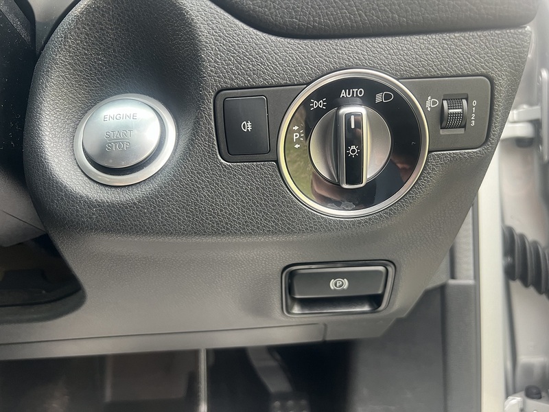 MERCEDES-BENZ GLA-CLASS GLA-CLASS 2.1 GLA 220 D 4MATIC AMG LINE 5d 174 BHP SERVICE HISTORY|R/CAM|PRIVACY|19'S - U10289