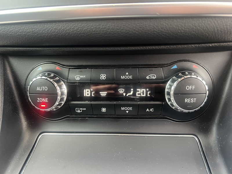 MERCEDES-BENZ GLA-CLASS GLA-CLASS 2.1 GLA 220 D 4MATIC AMG LINE 5d 174 BHP SERVICE HISTORY|R/CAM|PRIVACY|19'S - U10289