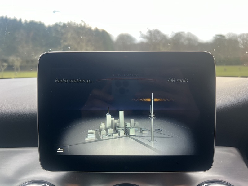 MERCEDES-BENZ GLA-CLASS GLA-CLASS 2.1 GLA 220 D 4MATIC AMG LINE 5d 174 BHP SERVICE HISTORY|R/CAM|PRIVACY|19'S - U10289