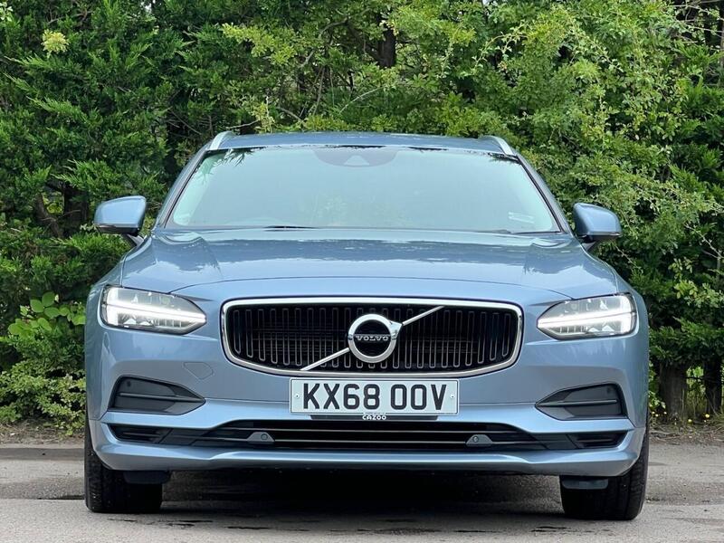VOLVO V90 V90 2.0 D4 MOMENTUM 5d 188 BHP 1 FORMER KEEPER|PARK DISTANCE F/R - U10292