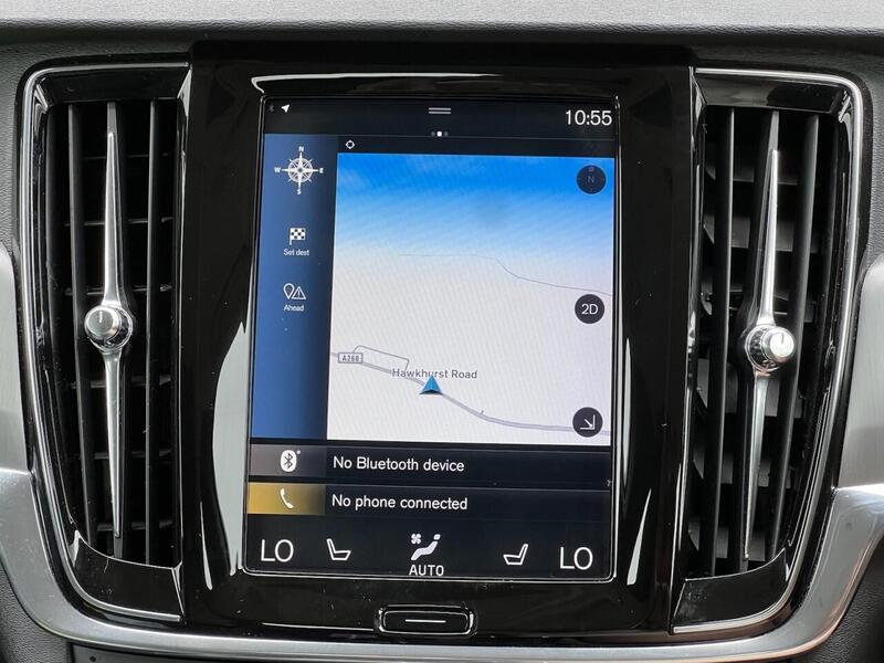 VOLVO V90 V90 2.0 D4 MOMENTUM 5d 188 BHP 1 FORMER KEEPER|PARK DISTANCE F/R - U10292