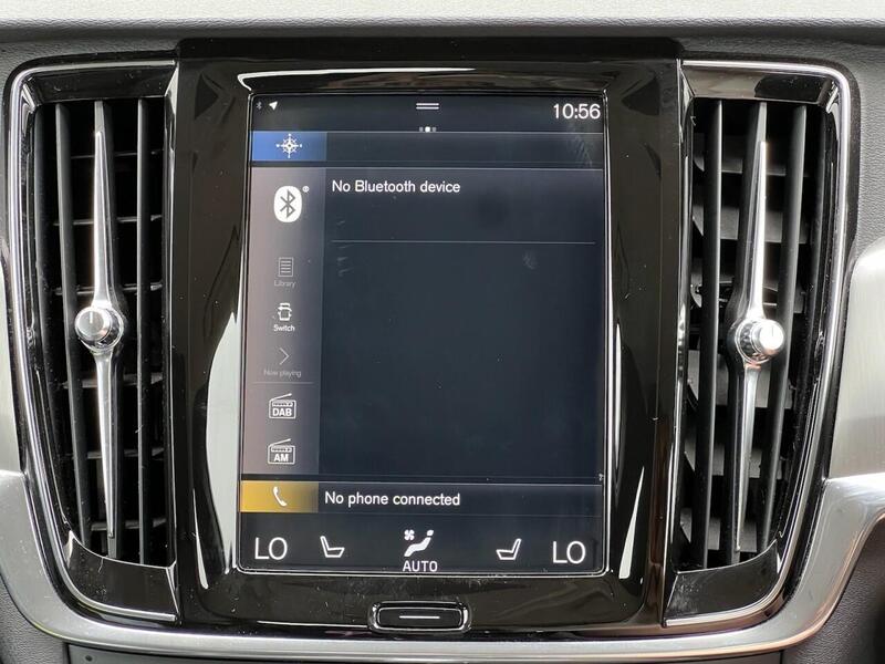 VOLVO V90 V90 2.0 D4 MOMENTUM 5d 188 BHP 1 FORMER KEEPER|PARK DISTANCE F/R - U10292