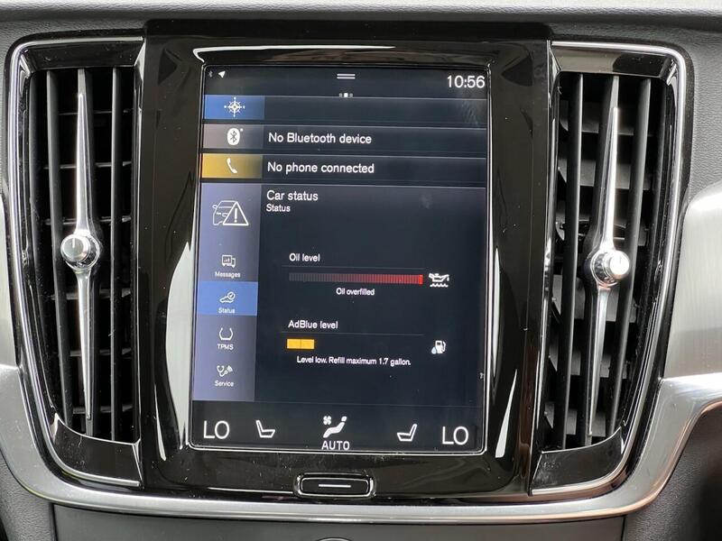 VOLVO V90 V90 2.0 D4 MOMENTUM 5d 188 BHP 1 FORMER KEEPER|PARK DISTANCE F/R - U10292