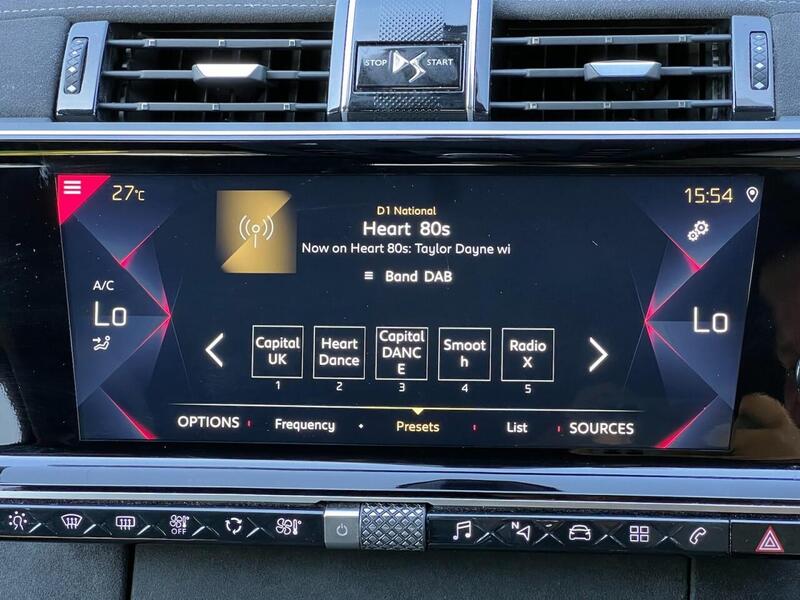 DS DS 7 CROSSBACK DS 7 CROSSBACK 1.5 BLUEHDI PERFORMANCE LINE S/S 5d 130 BHP 1 FORMER KEEPER|PARK DISTANCE|APPLE - U10296