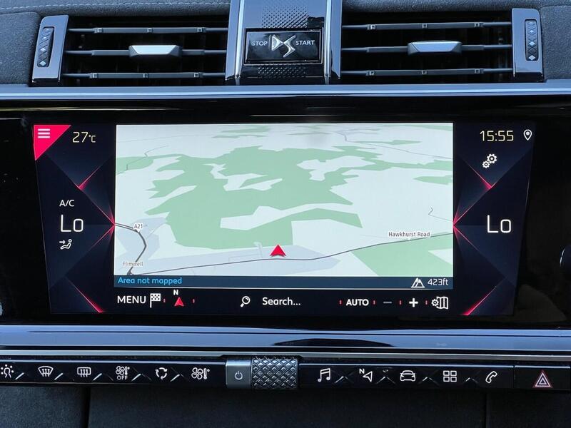 DS DS 7 CROSSBACK DS 7 CROSSBACK 1.5 BLUEHDI PERFORMANCE LINE S/S 5d 130 BHP 1 FORMER KEEPER|PARK DISTANCE|APPLE - U10296