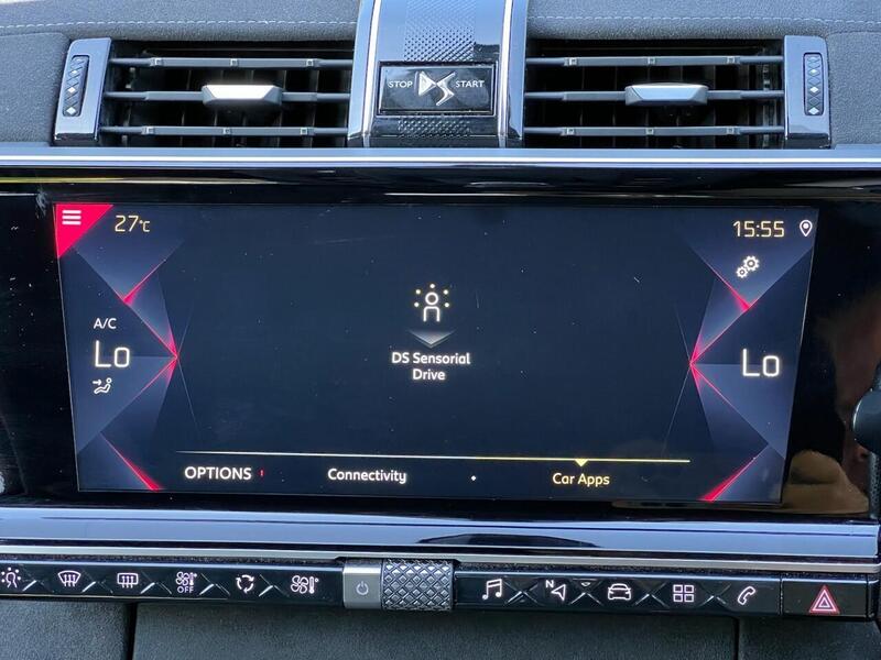 DS DS 7 CROSSBACK DS 7 CROSSBACK 1.5 BLUEHDI PERFORMANCE LINE S/S 5d 130 BHP 1 FORMER KEEPER|PARK DISTANCE|APPLE - U10296