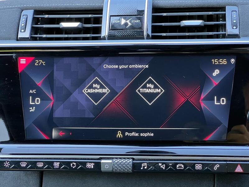 DS DS 7 CROSSBACK DS 7 CROSSBACK 1.5 BLUEHDI PERFORMANCE LINE S/S 5d 130 BHP 1 FORMER KEEPER|PARK DISTANCE|APPLE - U10296