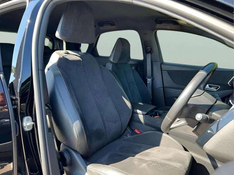 DS DS 7 CROSSBACK DS 7 CROSSBACK 1.5 BLUEHDI PERFORMANCE LINE S/S 5d 130 BHP 1 FORMER KEEPER|PARK DISTANCE|APPLE - U10296