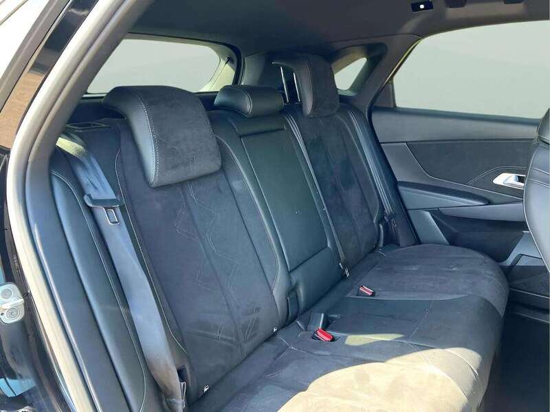 DS DS 7 CROSSBACK DS 7 CROSSBACK 1.5 BLUEHDI PERFORMANCE LINE S/S 5d 130 BHP 1 FORMER KEEPER|PARK DISTANCE|APPLE - U10296