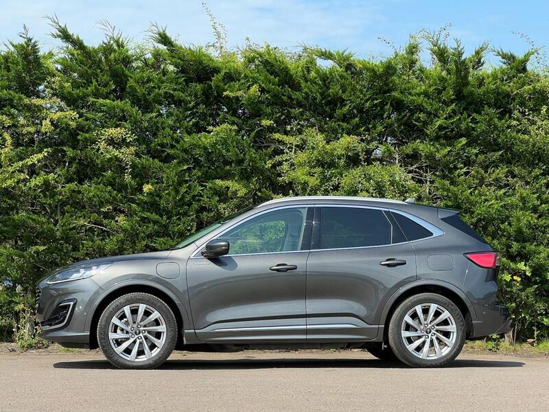 FORD KUGA KUGA 2.5 VIGNALE 5d 222 BHP 1 OWNER|DRIVER ASSISTANCE PACK - U10300