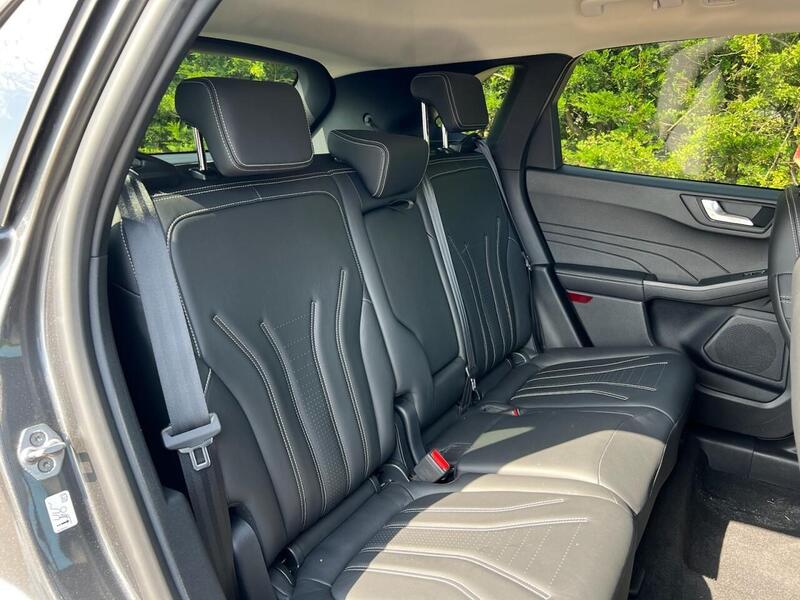 FORD KUGA KUGA 2.5 VIGNALE 5d 222 BHP 1 OWNER|DRIVER ASSISTANCE PACK - U10300