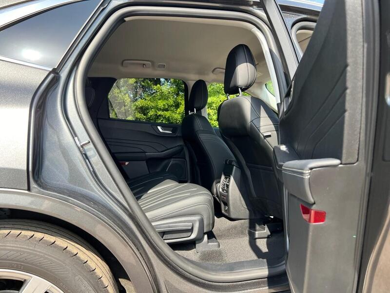 FORD KUGA KUGA 2.5 VIGNALE 5d 222 BHP 1 OWNER|DRIVER ASSISTANCE PACK - U10300