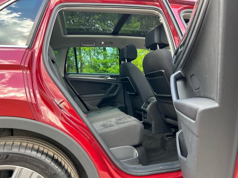 VOLKSWAGEN TIGUAN TIGUAN 2.0 SEL TDI 5d 148 BHP 1 OWNER FROM NEW|FULL VW HISTORY Estate Manual Diesel | PANORAMIC - U10306