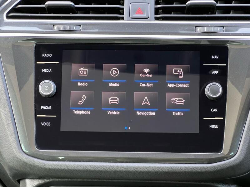 VOLKSWAGEN TIGUAN TIGUAN 2.0 SEL TDI 5d 148 BHP 1 OWNER FROM NEW|FULL VW HISTORY Estate Manual Diesel | PANORAMIC - U10306