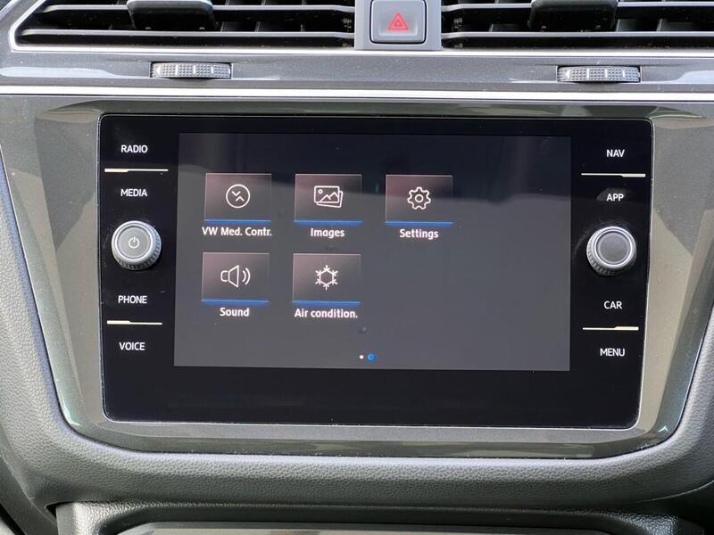 VOLKSWAGEN TIGUAN TIGUAN 2.0 SEL TDI 5d 148 BHP 1 OWNER FROM NEW|FULL VW HISTORY Estate Manual Diesel | PANORAMIC - U10306
