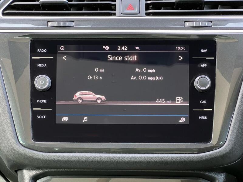 VOLKSWAGEN TIGUAN TIGUAN 2.0 SEL TDI 5d 148 BHP 1 OWNER FROM NEW|FULL VW HISTORY Estate Manual Diesel | PANORAMIC - U10306