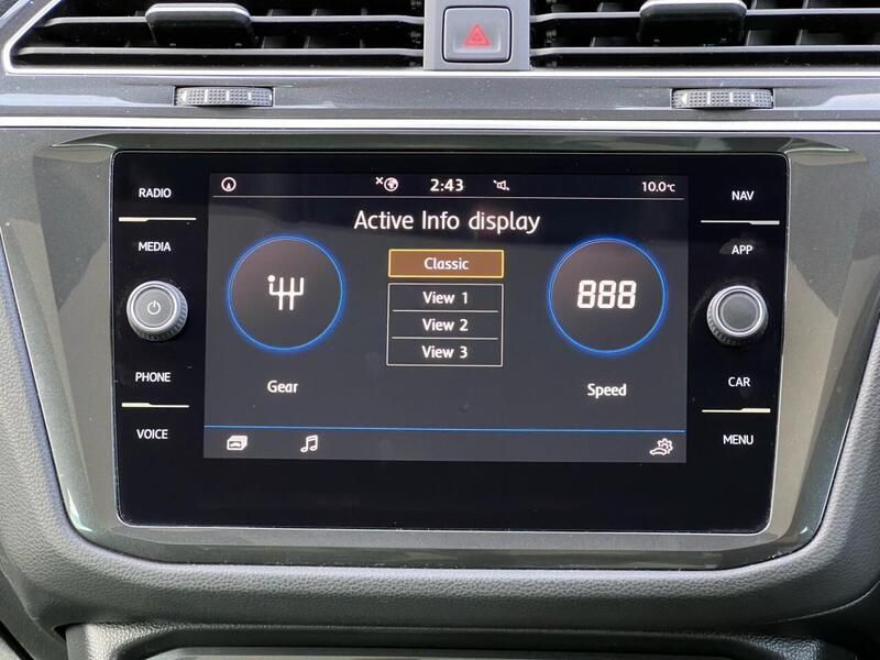 VOLKSWAGEN TIGUAN TIGUAN 2.0 SEL TDI 5d 148 BHP 1 OWNER FROM NEW|FULL VW HISTORY Estate Manual Diesel | PANORAMIC - U10306