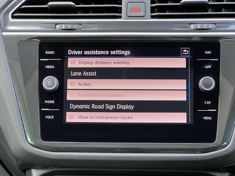 VOLKSWAGEN TIGUAN TIGUAN 2.0 SEL TDI 5d 148 BHP 1 OWNER FROM NEW|FULL VW HISTORY Estate Manual Diesel | PANORAMIC - U10306