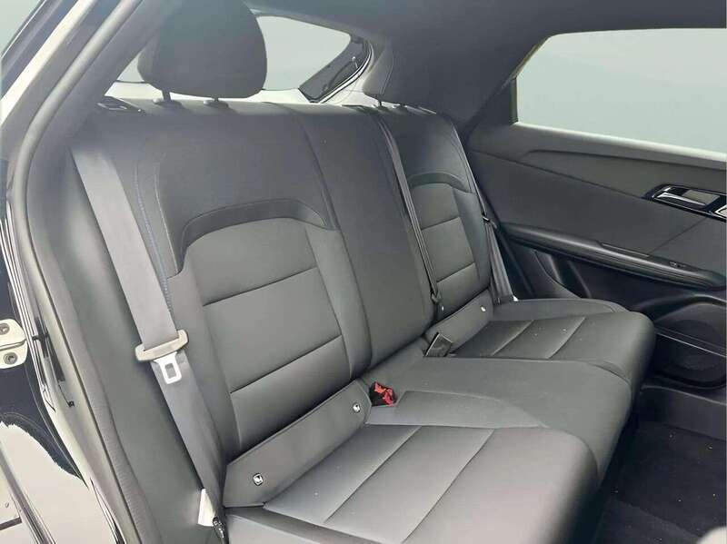 MG MG 4 MG 4 0.0 SE 5d 168 BHP 1 OWNER FROM NEW|VAT QUALIFYING Hatchback Automatic Electric Hatchback - U10308